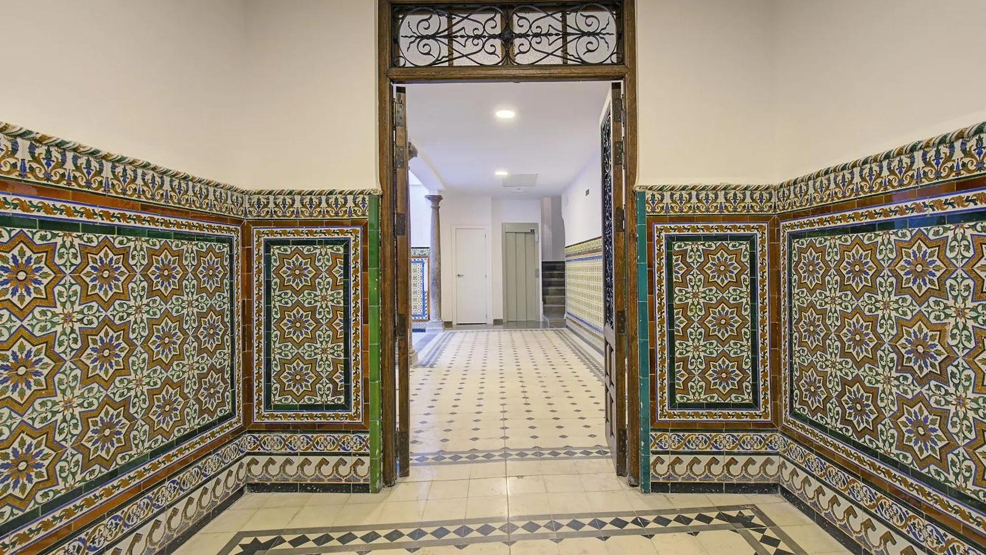 Home4U San Isidro B Granada Apartment