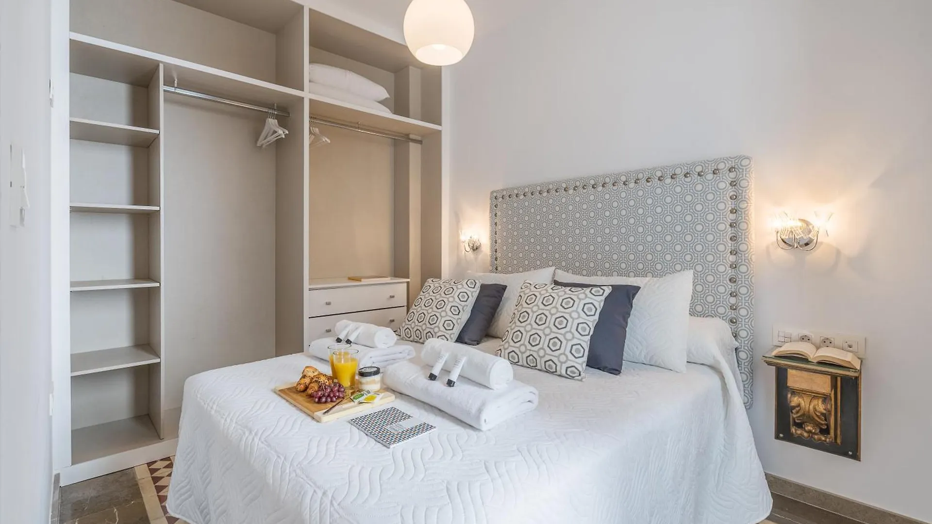 Luxury Suites San Isidro Granada Apartment