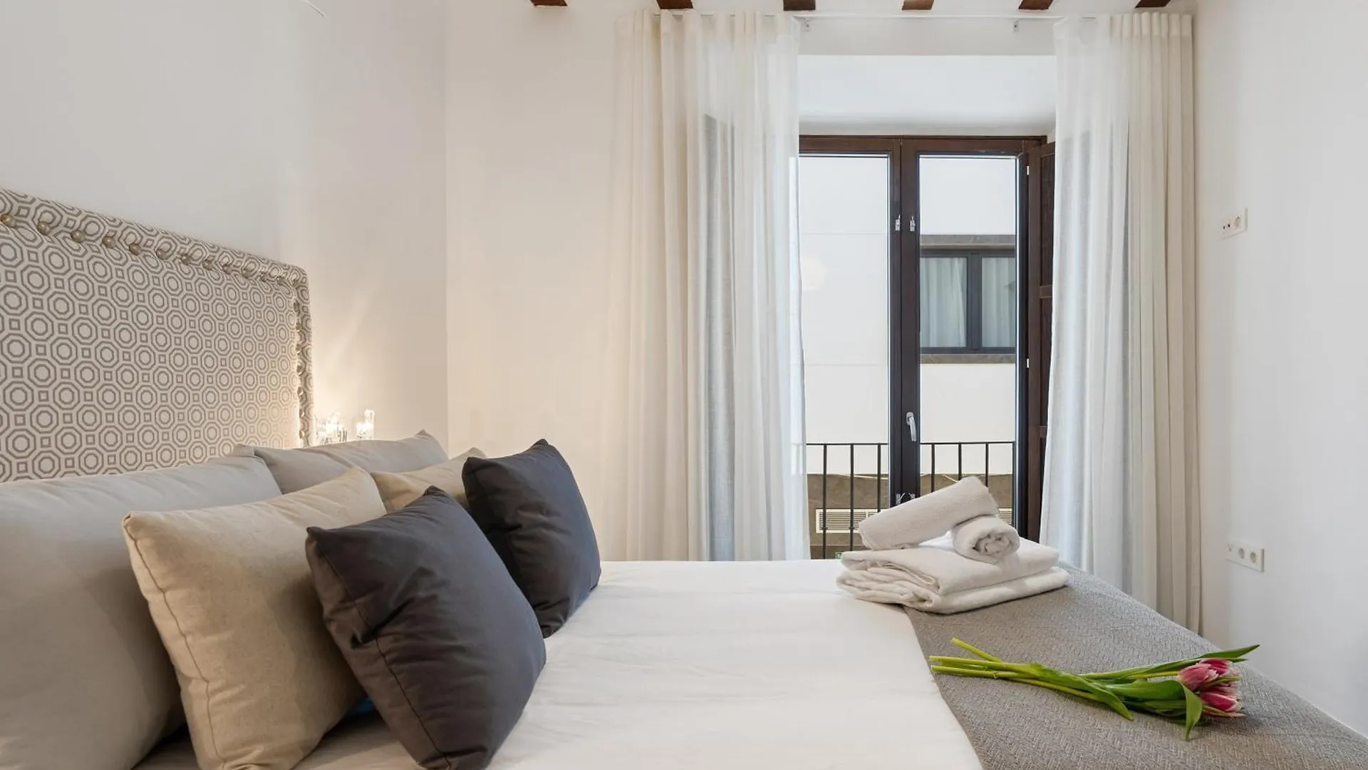Апартаменты Home4U San Isidro B