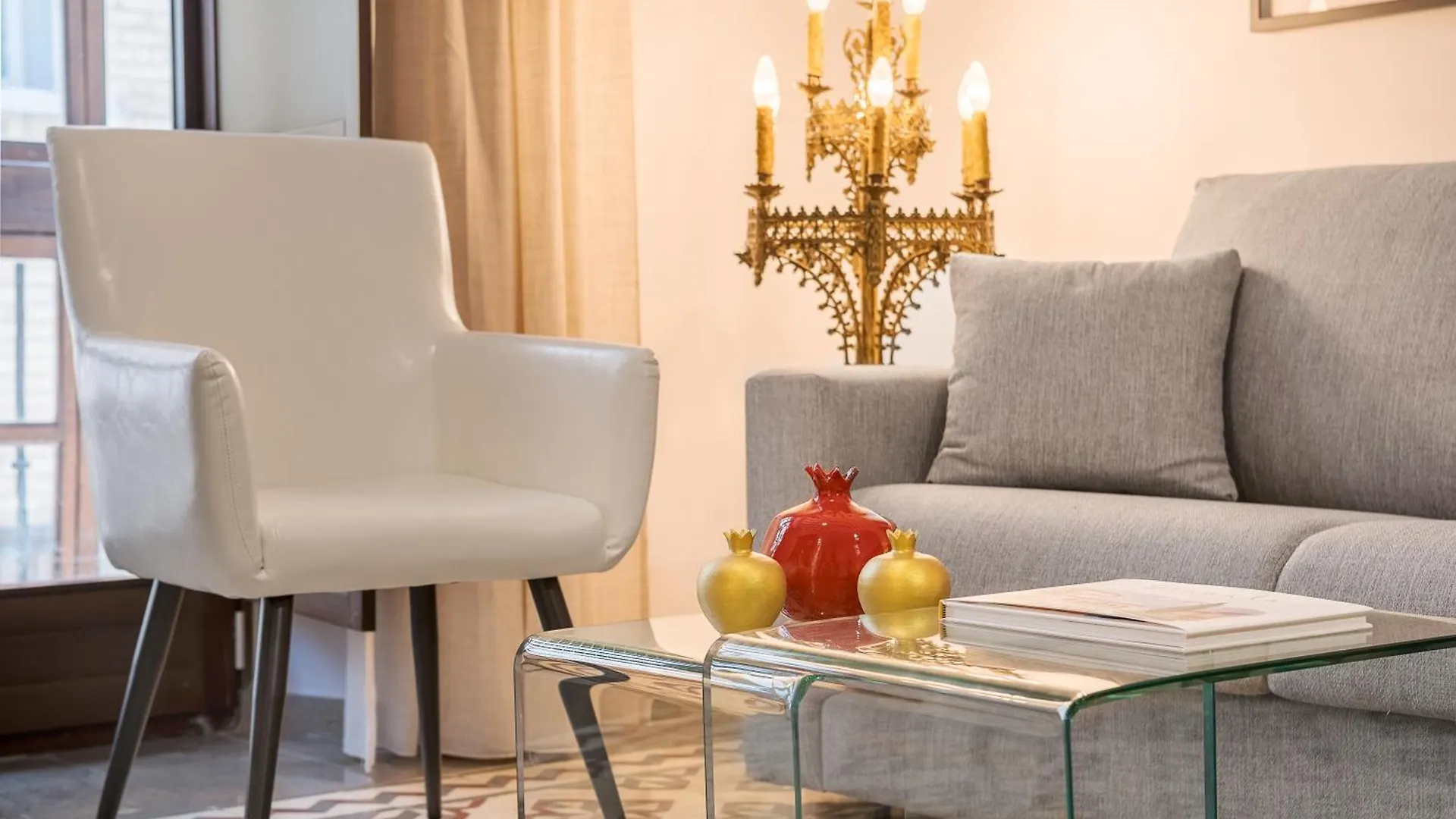 Home4U San Isidro B Гранада 0*,